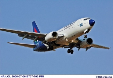 HA-LOL (29352) 2004 Boeing 737-7Q8