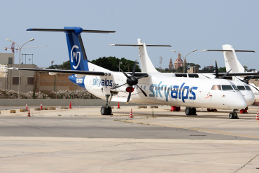 G-ECOO (4237) 2009 Bombardier Dash 8-Q402