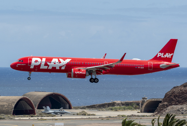 TF-AEW (8008) 2018 Airbus A321-251N