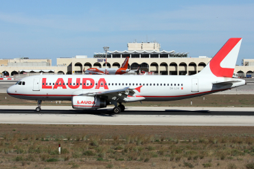 9H-LOW (2252) 2004 Airbus A320-233