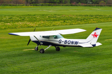 G-BONW (152-80401) 1978 Cessna 152