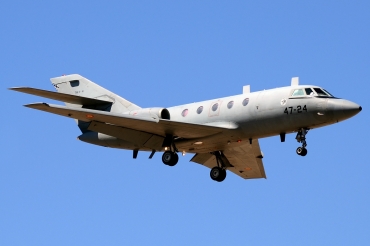 TM.11-4 (332) 1975 Dassault Falcon 20E
