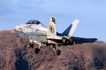 CE.15-10 (0523/B089) McDonnell Douglas EF-18BM Hornet