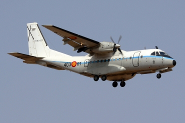 T.19A-01 (C013) 1988 CASA CN-235-100M