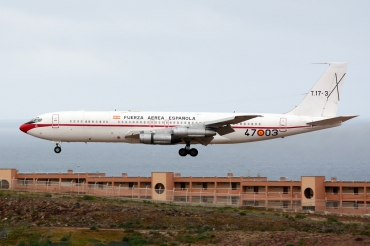 T.17-3 (21367) 1977 Boeing 707-368C KC