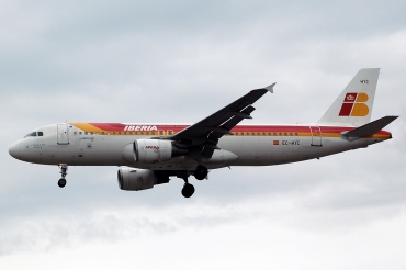 EC-HYC, (cn 1262), Airbus A320-214