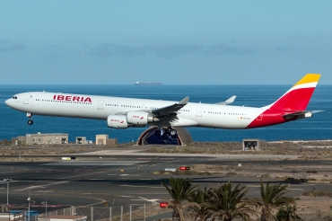 EC-JLE (702) 2005 Airbus A340-642