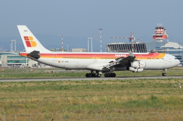 EC-HGV (329) 2000 Airbus A340-313