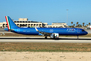 EI-HXE (11833) 2024 Airbus A321-271NX