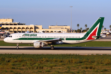 EI-IKG (1480) 2001 Airbus A320-214