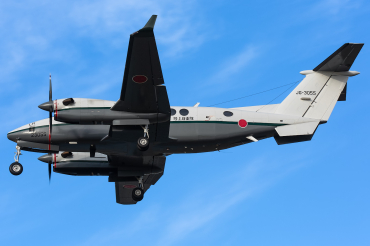 23055 (FL-331) 2002 Beechcraft LR-2 King Air
