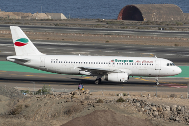 LZ-LAA (256) 1991 Airbus A320-231