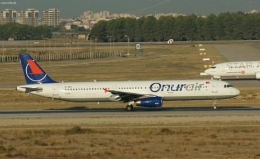 TC-OBY (810) 1998 Airbus A321-231
