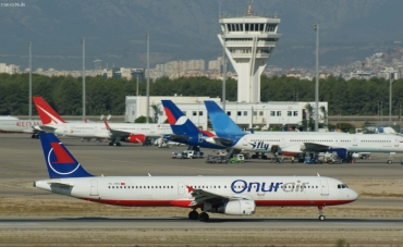 TC-OEC (974) 1999 Airbus A321-231