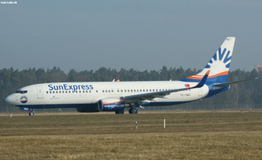 TC-SNO (40776) 2010 Boeing 737-8HC(WL)