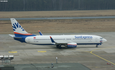 TC-SNR (40754) 2010 Boeing 737-8HC(WL)