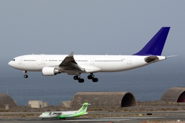 CS-TQP (211) 1998 Airbus A330-202