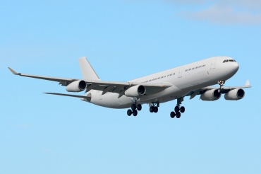 CS-TQM (117) 1995 Airbus A340-313X