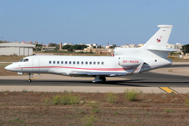 9H-MOON (104) 2010 Dassault Falcon 7X