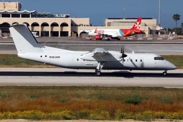 N563AW (563) 2000 Bombardier Dash 8-Q315