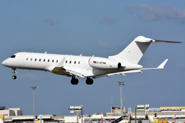 D-AFAM (9028) 1999 Bombardier BD-700-1A10 Global Express