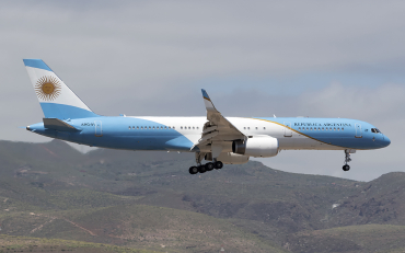 ARG-01 (29306) 2000 Boeing 757-256(WL)