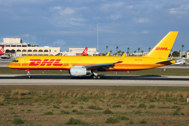 OE-LNW (29428) 1998 Boeing 757-223(PCF)(WL)