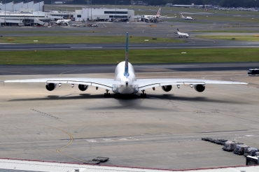 B-6137 (036) 2011 Airbus A380-841