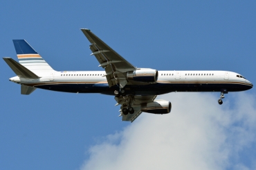 EC-HDS (26252) 1999 Boeing 757-256