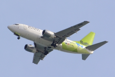 YL-BBN (cn 26683) Boeing 737-522