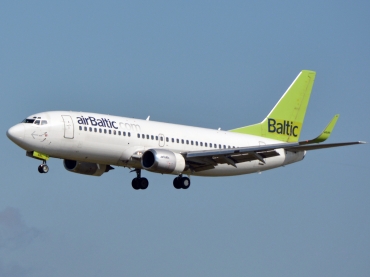 YL-BBL (29334) 1998 Boeing 737-33V(WL)