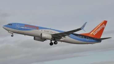 G-FDZZ (cn 37262) Boeing 737-8K5