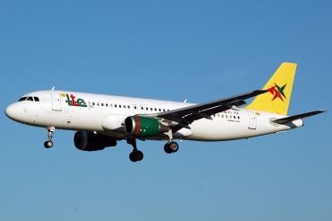 EC-JTA · Airbus A320-212 · LIS / LPPT
