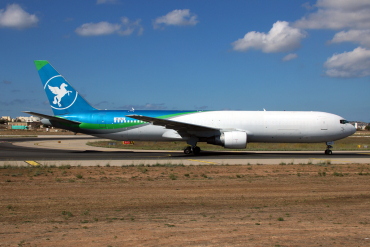 4X-IAJ · Boeing 767-BDSF · MLA / LMML