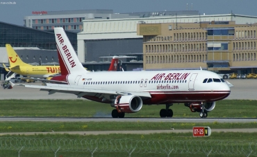 D-ABDM (cn 300) Airbus A320-214