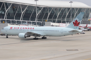 C-GHLQ (cn 30846) Boeing 767-333ER