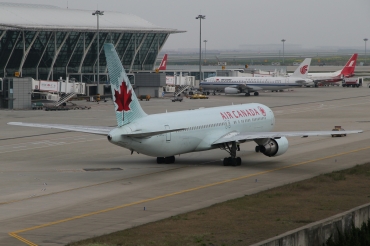 C-GHLQ (cn 30846) Boeing 767-333ER