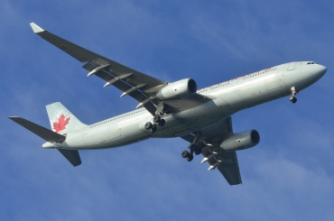 C-GHKX (412) 2001 Airbus A330-343