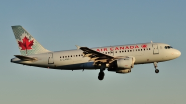 C-GAQX, (cn 736), Airbus A319-114