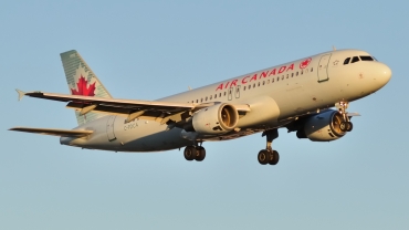 C-FDCA, (cn 232), Airbus A320-211