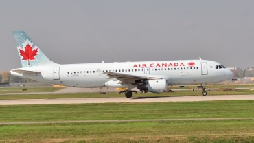 C-GPWG, (cn 174), Airbus A320-211