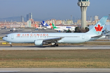 C-FCAE (cn 24083) Boeing 767-375ER