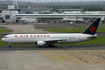 C-FMXC (25588) 1996 Boeing 767-333ER