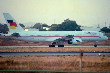 G-FCLA (27621) 1997 Boeing 757-28A