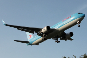 I-NDOF (27610) 1996 Boeing 767-306 ER WL