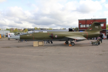 755 (cn 683A-1055) Lockheed CF-104