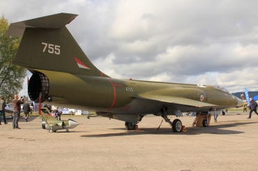 755 (cn 683A-1055) Lockheed CF-104
