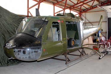 588 (cn 810) 1963 Bell UH-1B Iroquois
