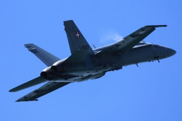 J-5009 (1343/SFC009) McDonnell Douglas F/A-18C Hornet