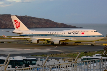 B-2447, (cn 25883), Boeing 747-4J6